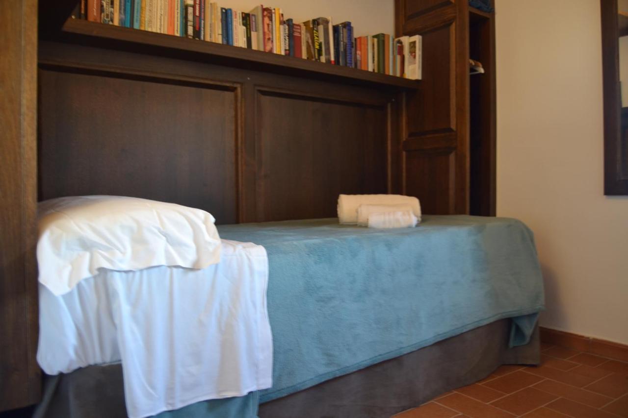 Hostel Convento Dei Cappuccini Tolfa Zewnętrze zdjęcie